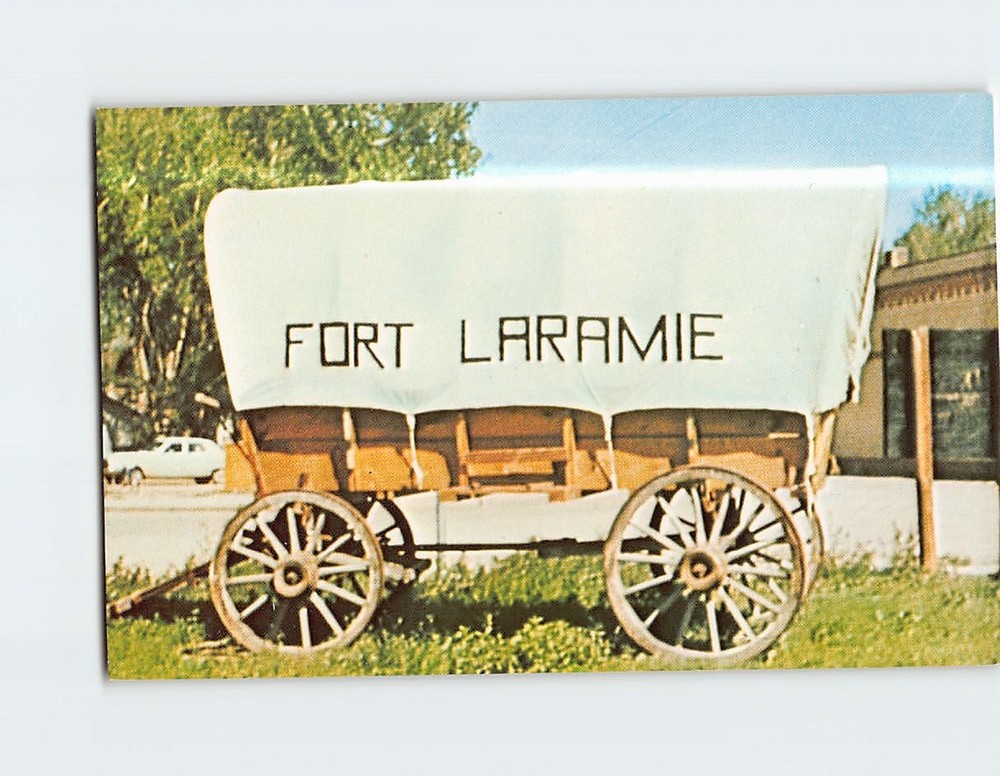 Postcard Covered Wagon Fort Laramie Wyoming USA