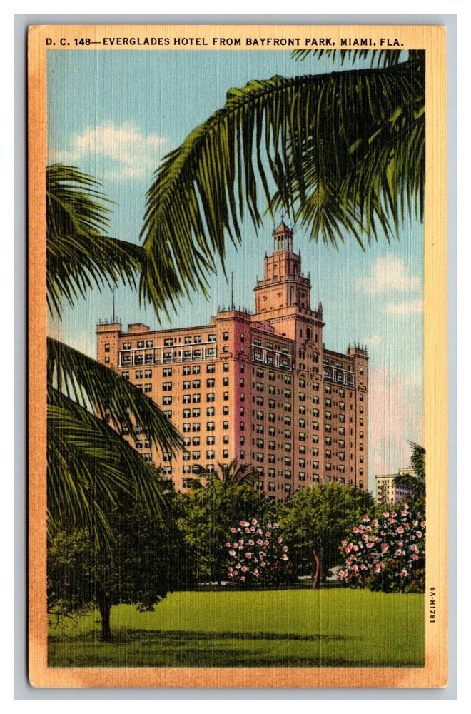 Miami, Florida, Everglades Hotel from Bayfront Park, Linen Postcard