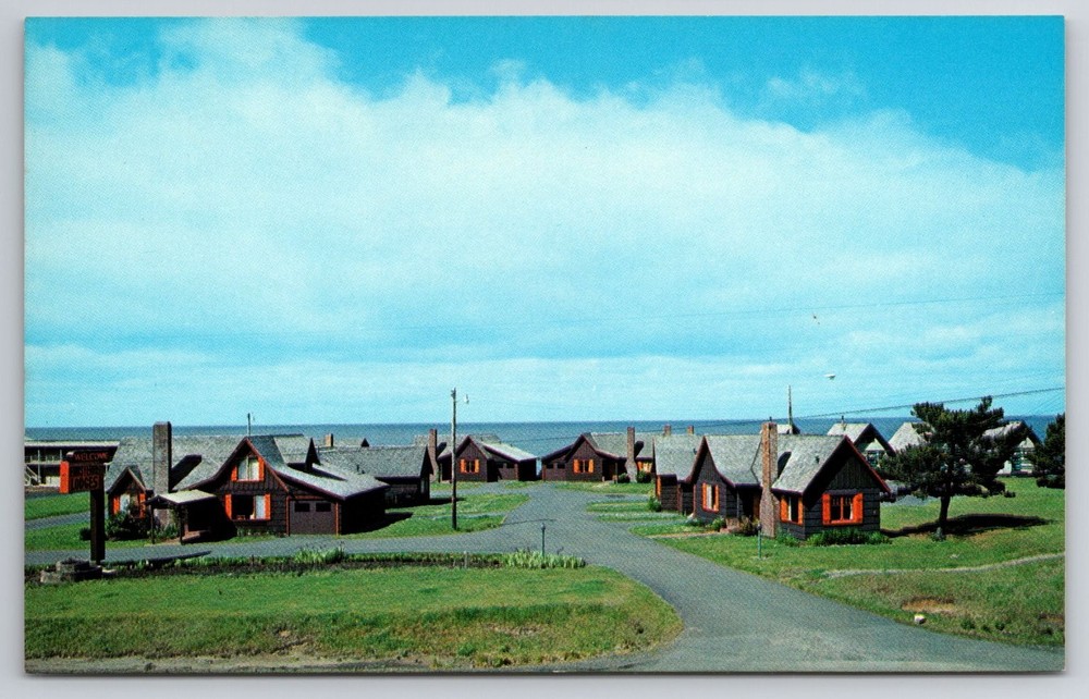 Finisterre Lodges Depoe Bay Oregon Coast Vintage Chrome Postcard