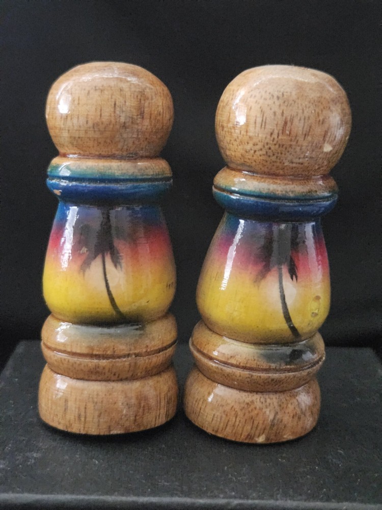 Vintage Bahamas Salt & Pepper Shakers Wooden Hand Painted