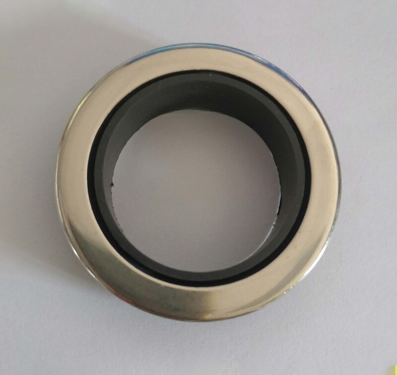 1PC NEW For FITS Atlas Copco Air Compressor 1622462800 Lip Seal