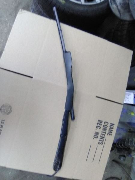 2019 BMW 330i 4 Door Sedan Left Driver Wiper Arm