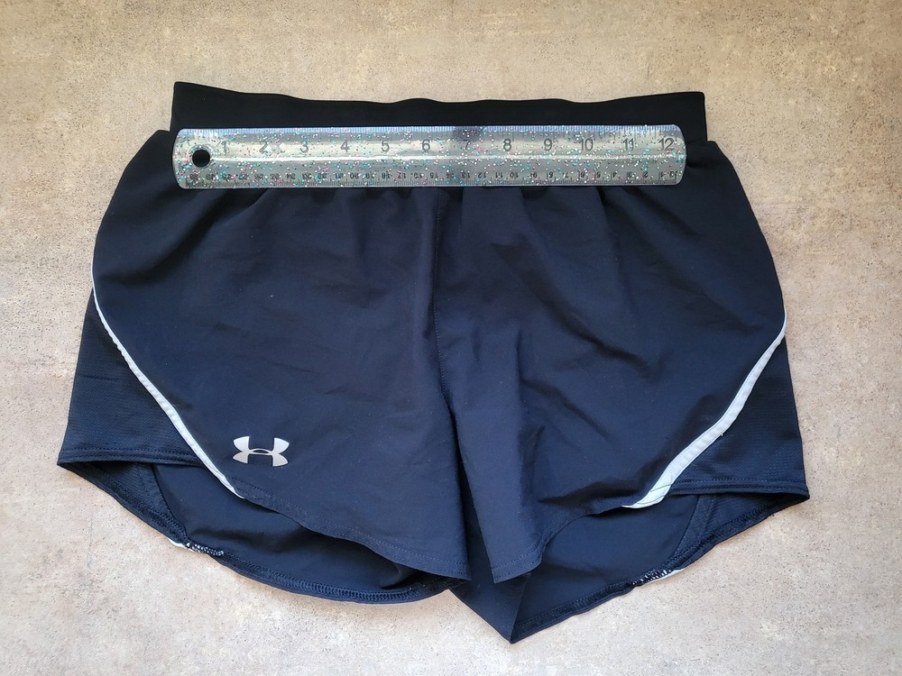 Under Armour Women's HeatGear Athletic Shorts XS Black