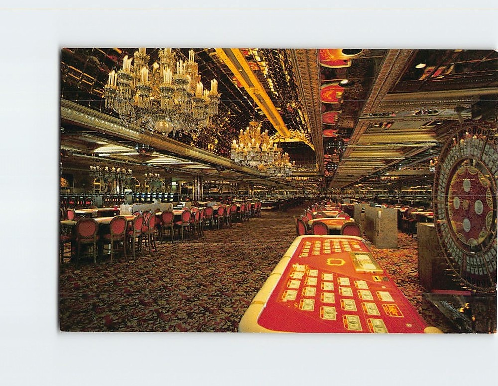 Postcard The fabulous Golden Nugget Hotel Casino in Atlantic City New Jersey USA