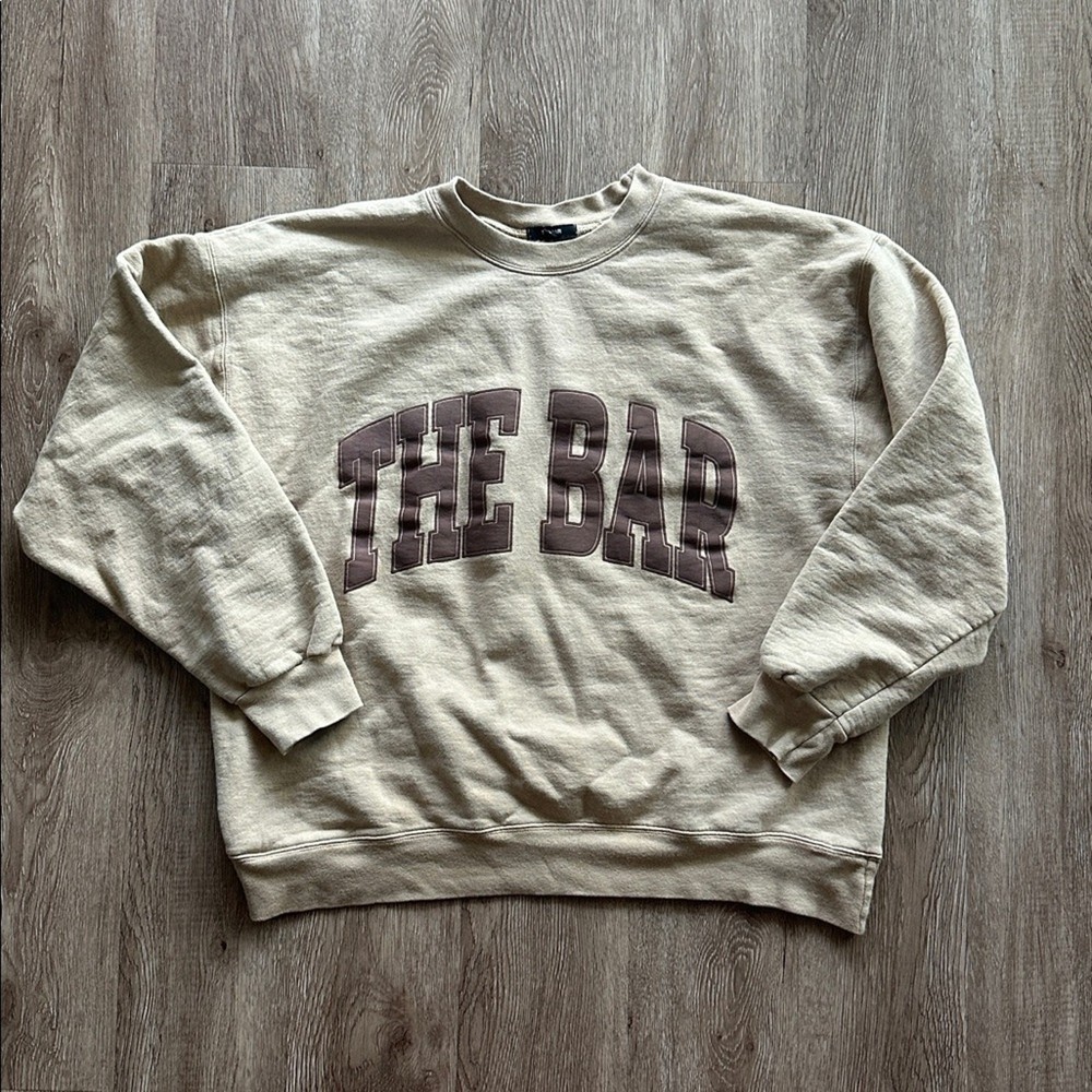The Bar Varsity Sweatshirt Chocolate Chip Size Large Comfy Sold Out