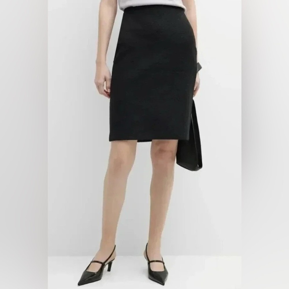 St. John Black Santana Knit Midi Pencil Skirt Size 6 Office Career