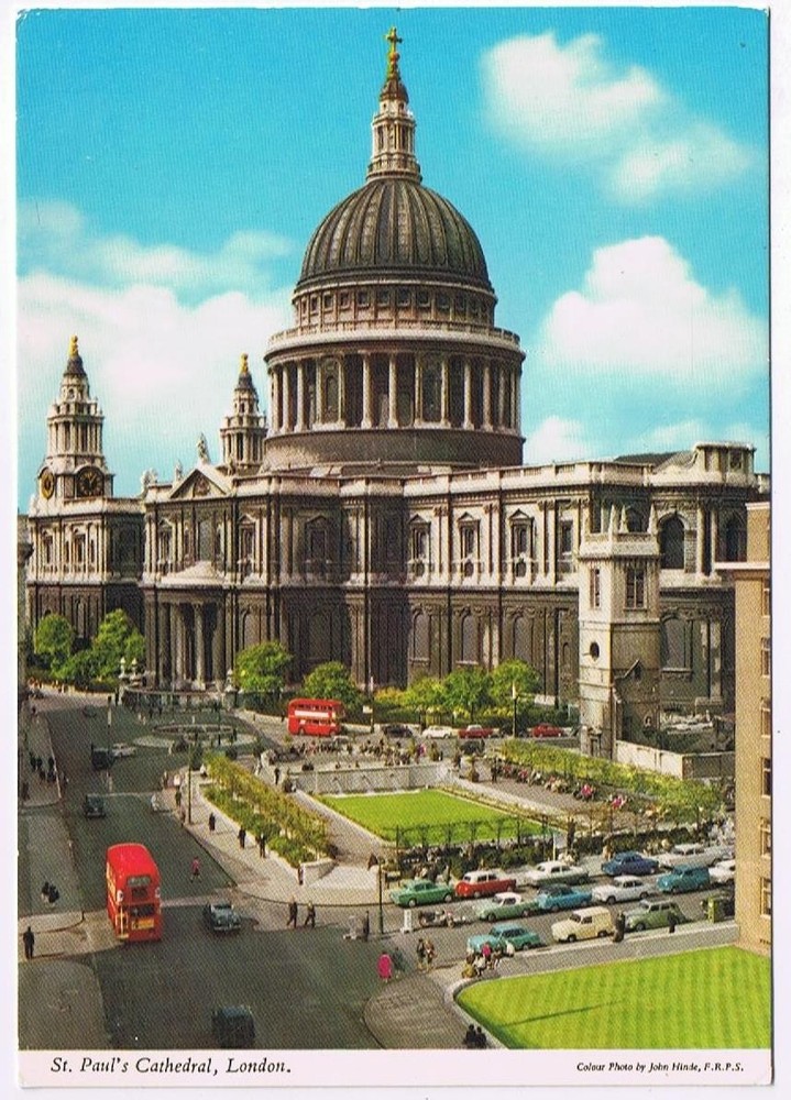 United Kingdom UK Postcard London St Paul's Cathedral