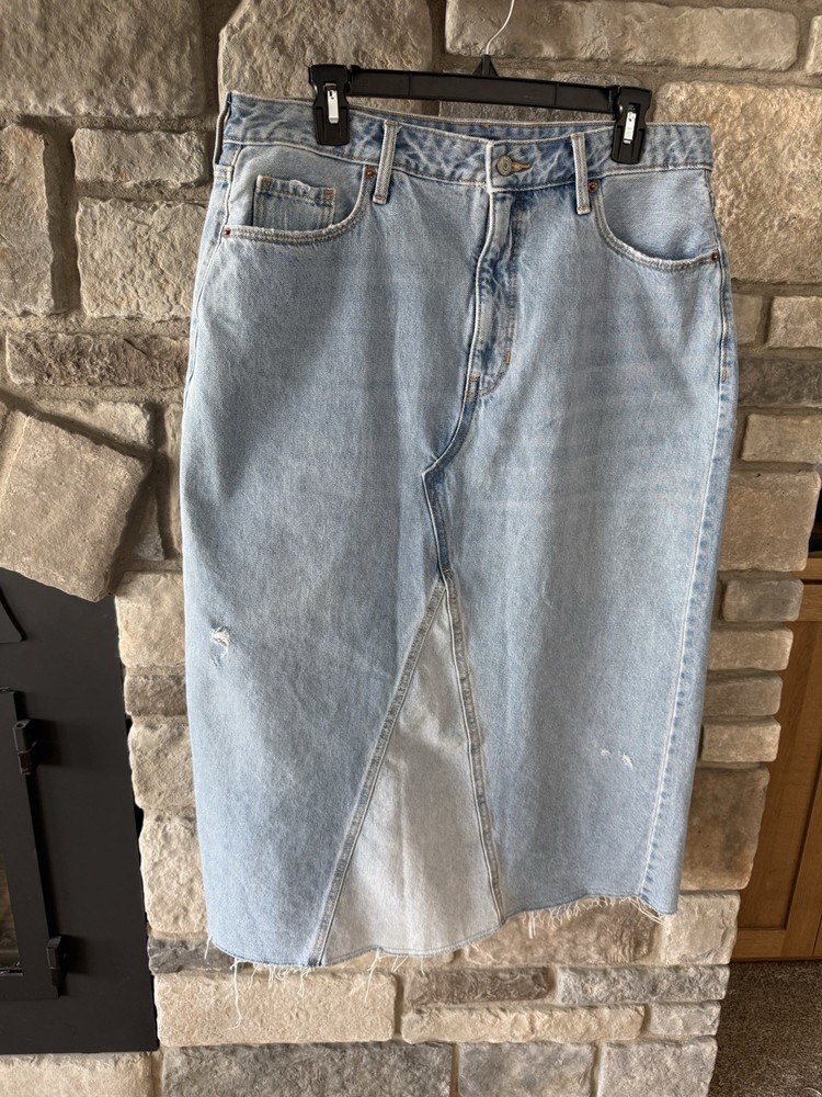 Old Navy High Rise Denim Maxi Skirt Size 14 Distressed Raw Hem Cowgirl Boho Y2K