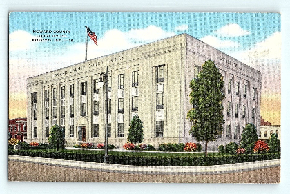 Howard County Court House Kokomo Ind. Indiana Street View Vintage Postcard G3
