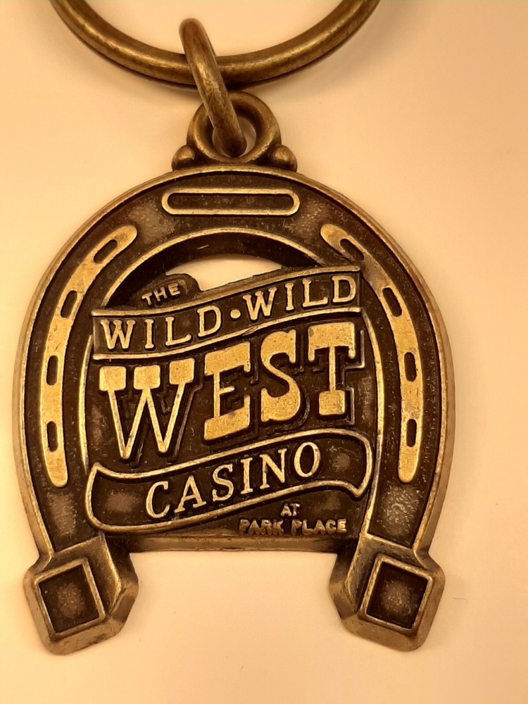 Vintage Wild Wild West Casino at Park Place Horseshoe Keychain Las Vegas Brass
