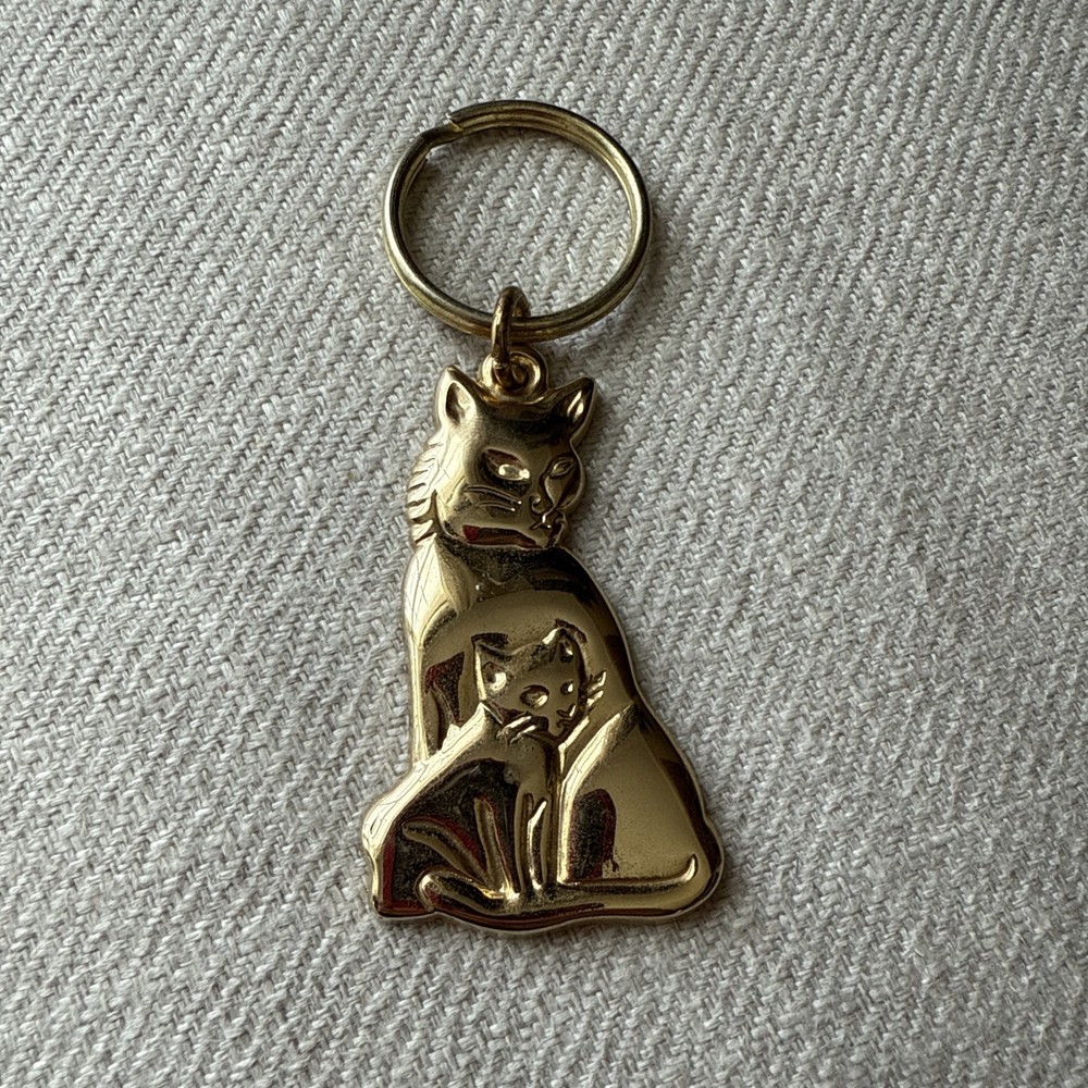 Vintage keychain cat kitten feline gold tone metal For Cat Lovers Cat Lady