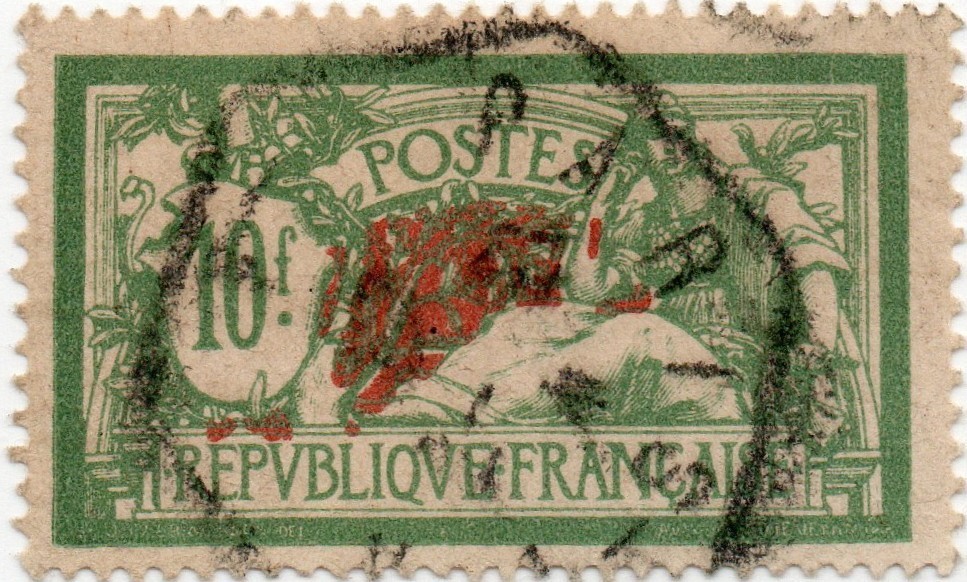 France: SC# 131 used - 10 Fr green & red -  Peace & Commerce