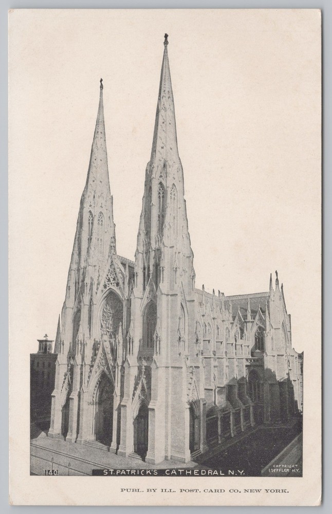 Saint Patrick's Cathedral~Corner Church Scenery~New York~B&W~Vintage Postcard