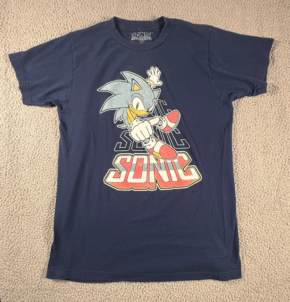 Vintage Style Sonic the Hedgehog  Video Game T-Shirt Medium