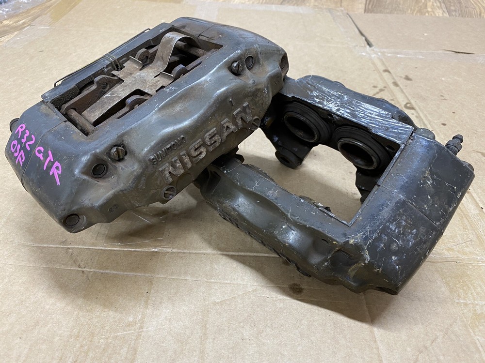 Front 4 Pot Brake Calipers For: Nissan Skyline R33 GTS25-t (RB25DET) 95-98