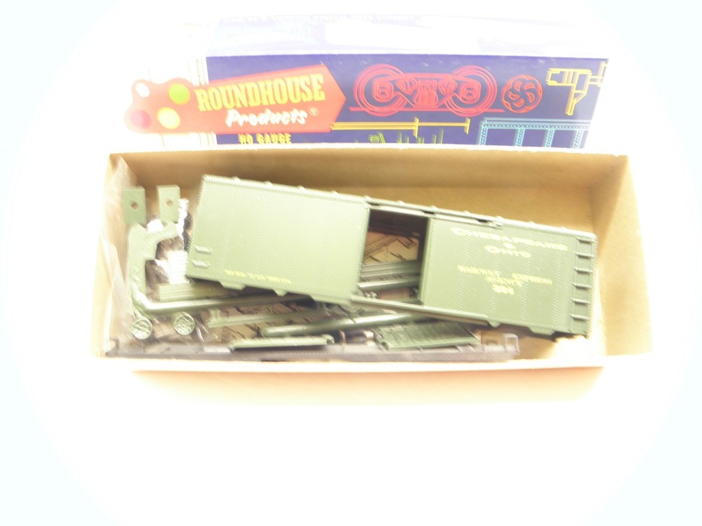 Roundhouse 40' Boxcar Chesapeake & Ohio #224 ~ Ho Scale- Kit
