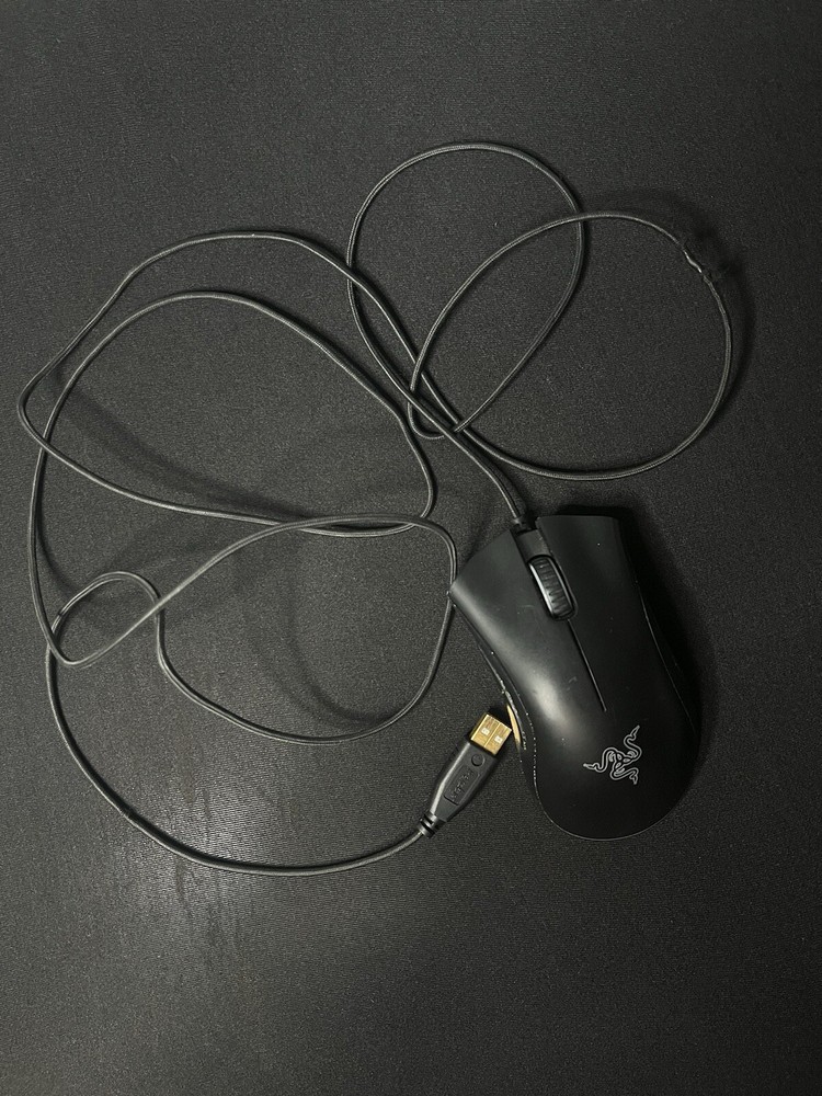 Razer Deathadder Chroma Black RZ01-0121 Gaming Mouse Pre-Owned