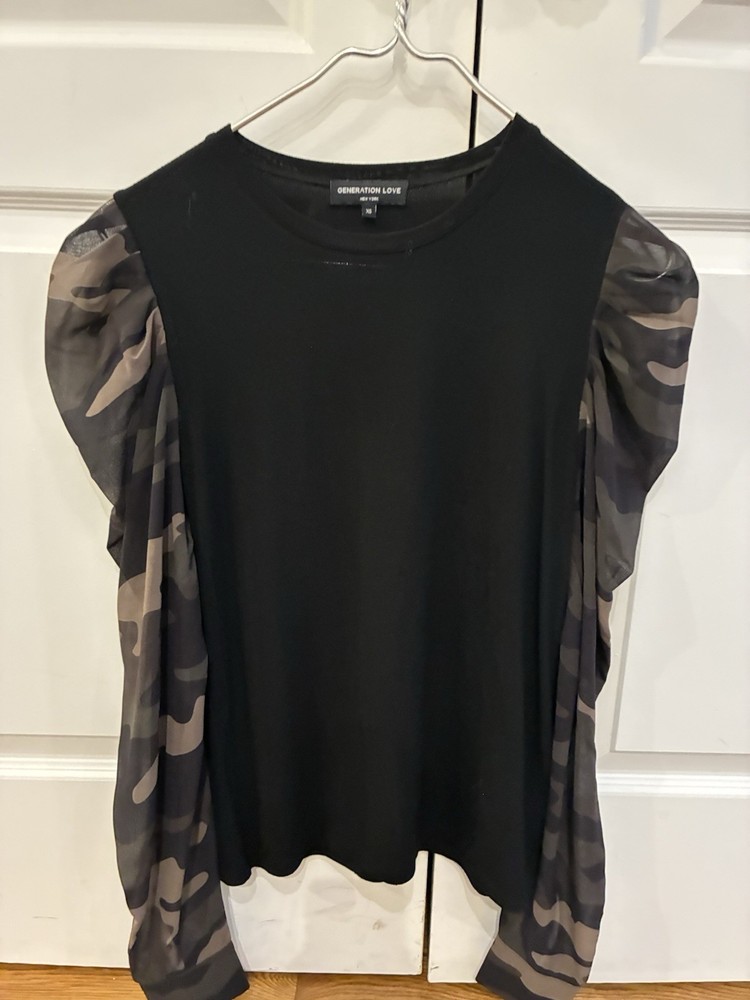 Generation Love Noelle camo sleeve sheer blouson sleeves black knit body Size Xs