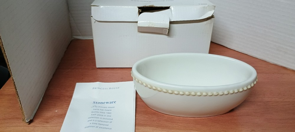 Princess House stoneware Pavillion Mini Ceramic Oval Bowl Cream White 1309