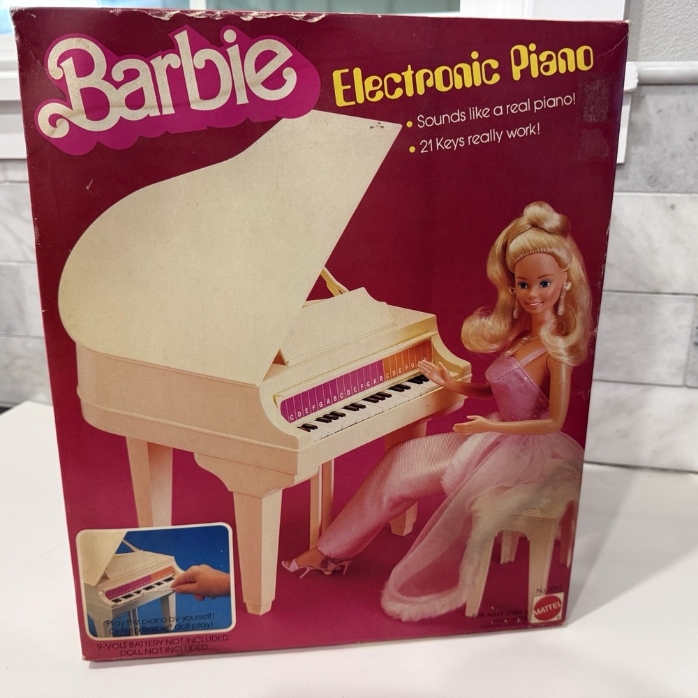 Vintage Barbie Electronic Piano White Baby Grand In BOX  ONLY 1981 Mattel Toys