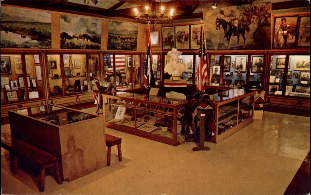 Cody Wyoming Buffalo Bill Museum Trophy Room Western Americana guns postcard