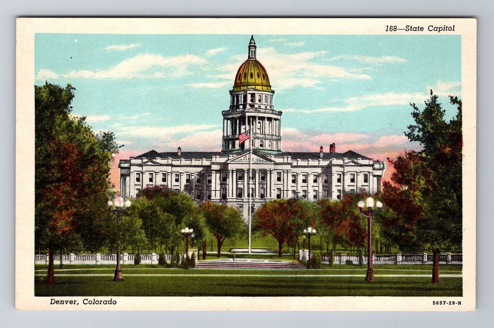 Denver CO-Colorado, State Capitol Building, Gold Dome, Antique Vintage Postcard