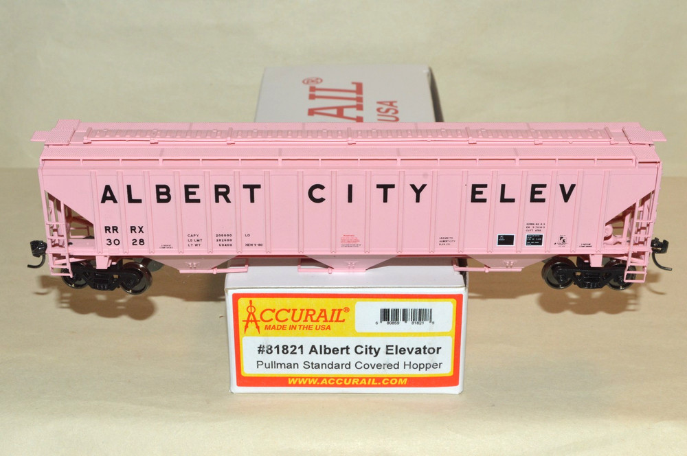 HO scale Accurail Albert City Elevator Iowa PS 4750 3 bay grain covered hopper