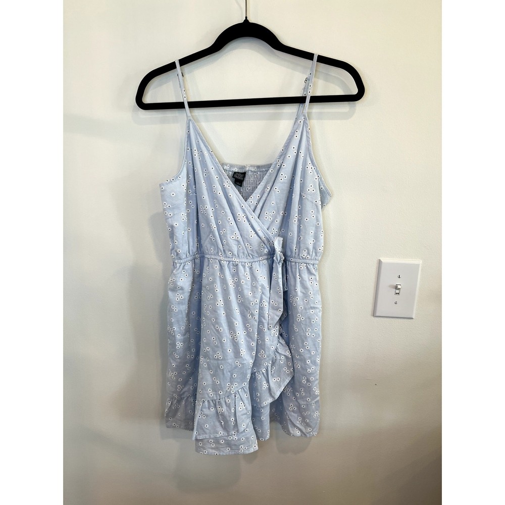 Wild Fable Blue Floral Romper L Daisy Wrap Front Ruffle Hem Adjustable Straps