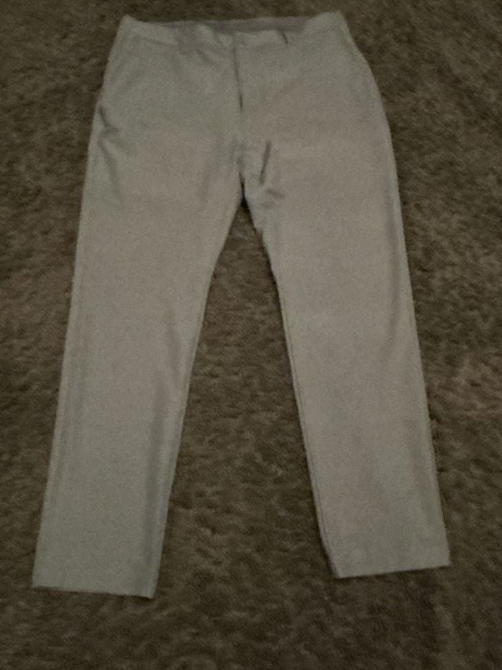 Greg Norman Men's Grey Performance Stretch Golf Pants 34x30