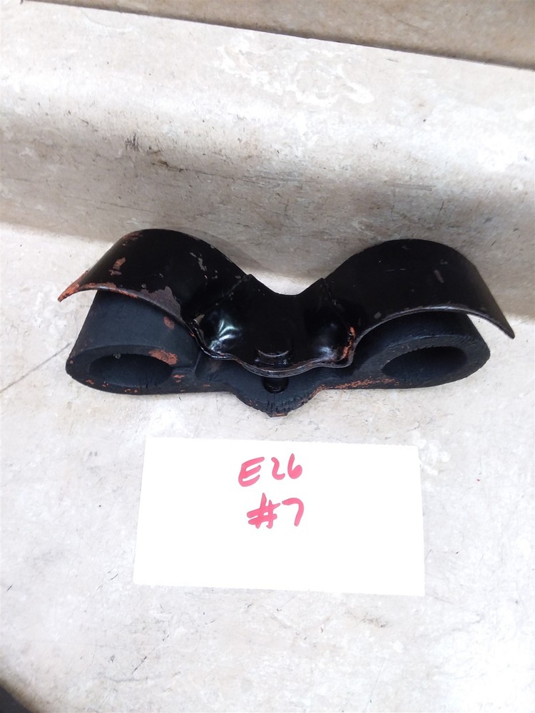 Honda CB77 CB72 Gas Tank Mount Cushion Bracket Unit 1960s ARP #7 E26