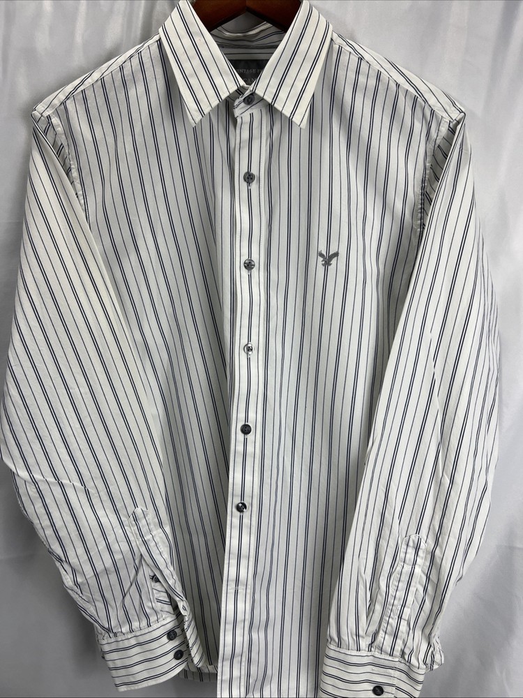 American Eagle Outfitters Vintage Fit Men's Striped Button-Up Shirt Long Sleeve