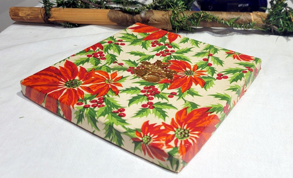 Holly & Poinsettia  Christmas Gift Box with Seal. 1920s. Hall Brothers. USA.