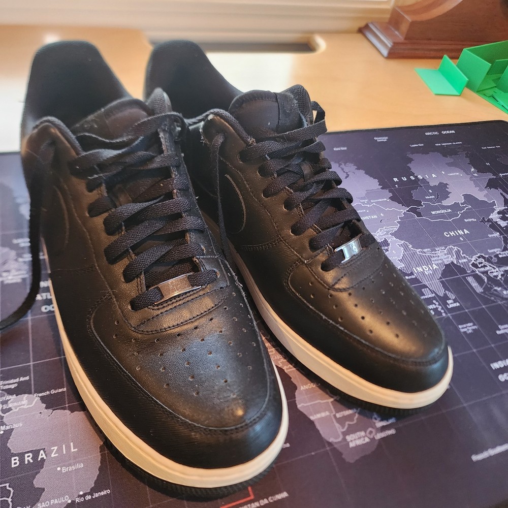 nike air force 1 low men size 13 (black & white)
