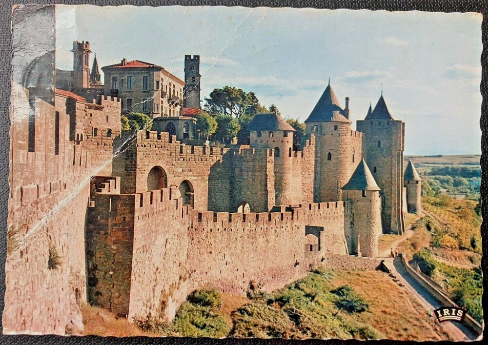 Vintage postcard: Ensemble de la Porte d'Aude, Carcassonne, France, posted 1964