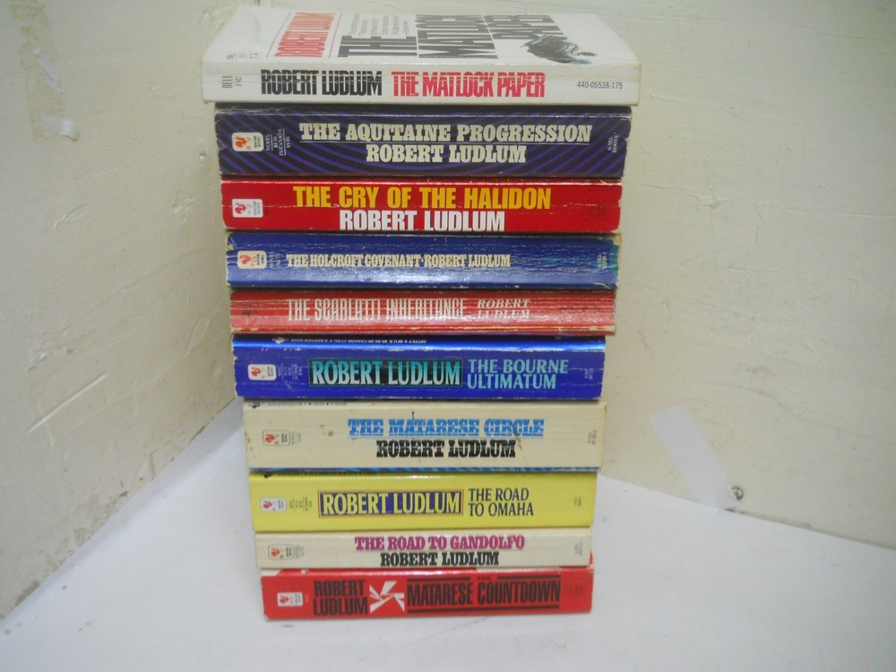 Lot of Ludlum early novels, Vintage Pbs, no duds~ Ships Fast well packged.