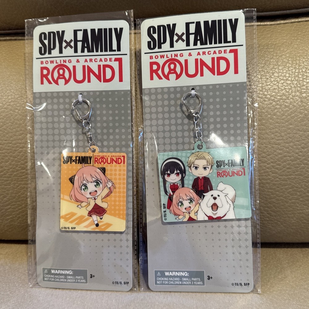 NEW x2 Spy X Family Anya Loid Yor Folger Round 1 Keychain Exclusive