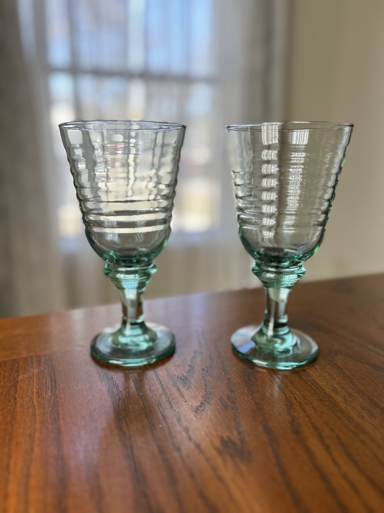 Libbey Sirrus Spanish Green Wine Water Goblets Set of 2 7 3/8