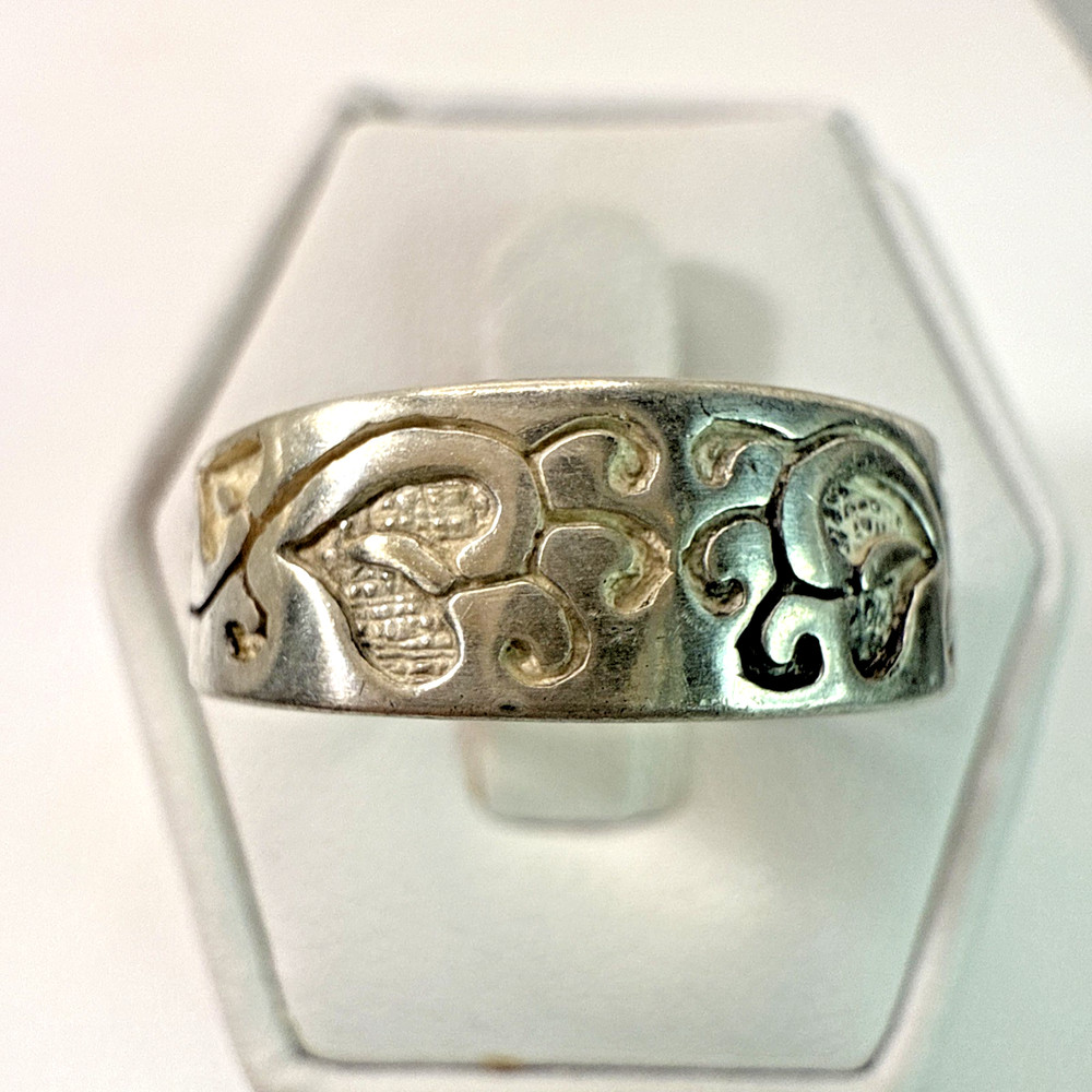 STUNNING .925 Vintage Sterling Silver Estate Ring Size 8.75
