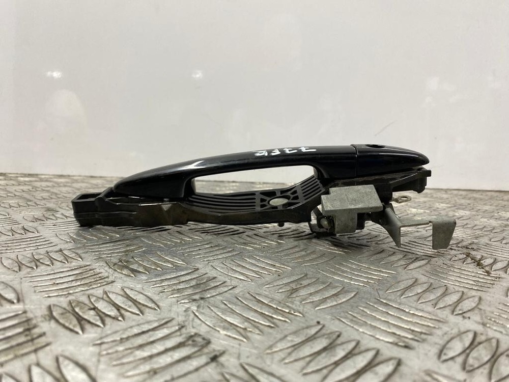 2010 Mazda 6 Front Right Door Handle Replacement Part #77
