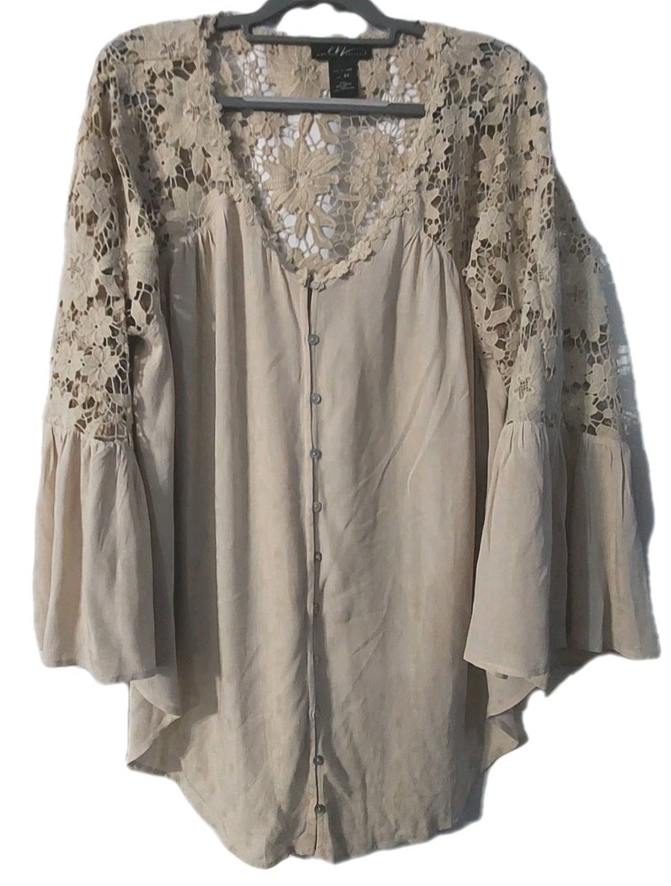 Midnight Velvet Womens Shirt Size 3X Beige Long Bell Sleeve Floral Lace Button