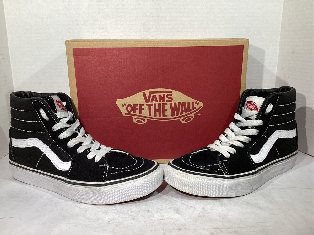 Vans Women’s Size 5.5 EU 35 Black / White Suede Sk8-Hi Sneakers AJ-864