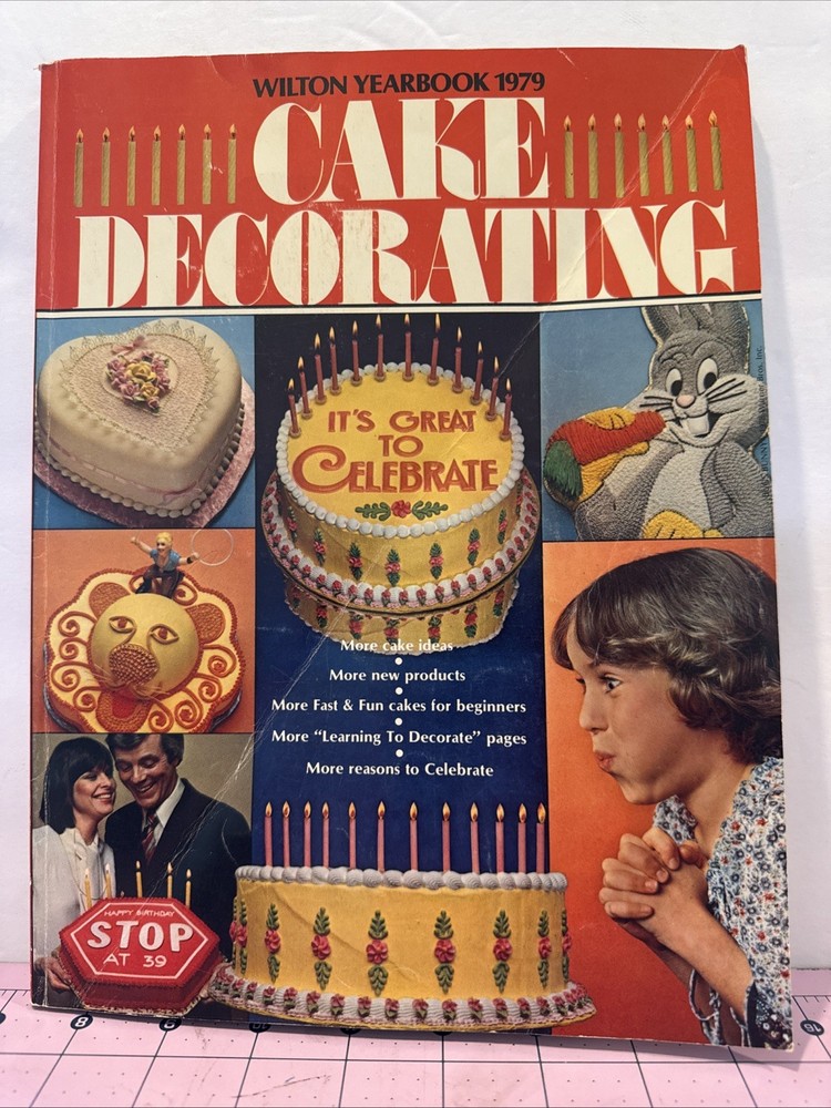 Vintage 1979 Wilton Cake Decorating Yearbook Catalog