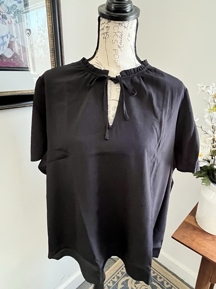 Nine West Tie Front Black Short Sleeve Top Lightweight Blouse Size XXL 2XL