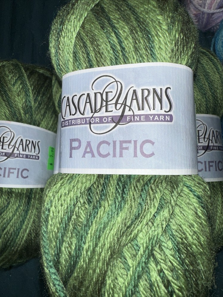 Pacific Multi By Cascade Yarns. Color #507. 100 gr ball, Center Pull. Variagated