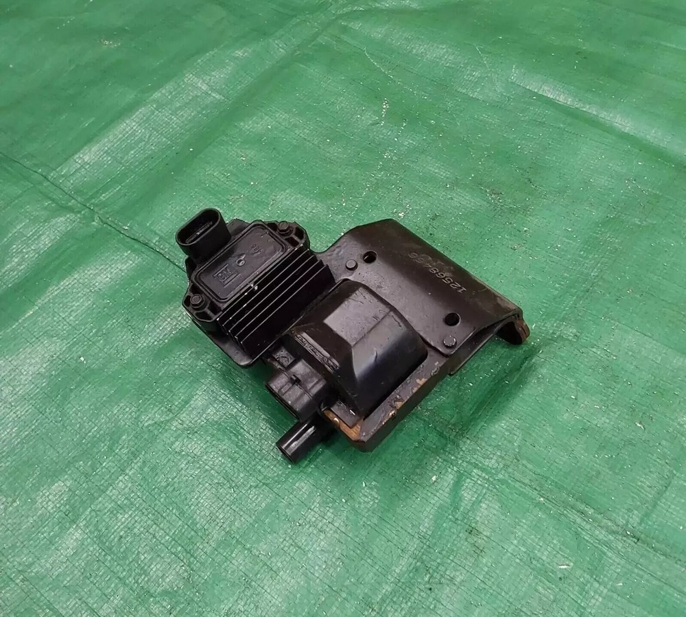 1996-2005 GM Ignition Coil With Module 4.6L 5.7L 12568466