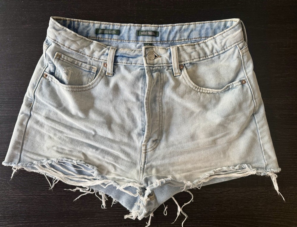 Wild Fable Women’s Size 10 High Rise Destroyed Denim Shorts