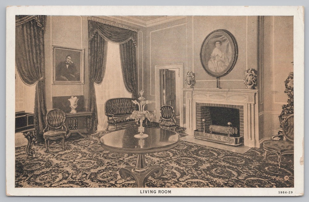 State View~Bardstown Kentucky~Old Kentucky Home~Living Room~Vintage Postcard
