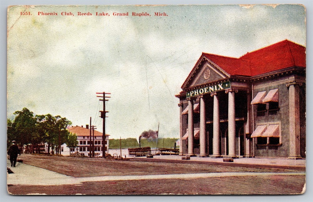 Phoenix Club Reed's Lake Grand Rapids MI C1912 Postcard N26