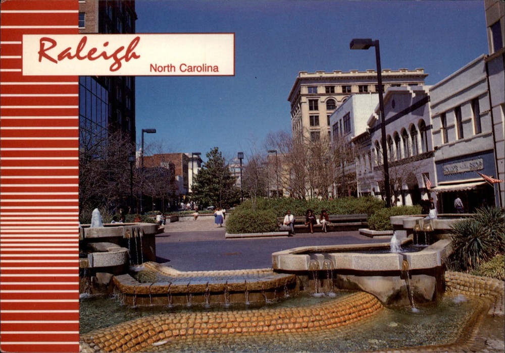 North Carolina Raleigh Fayetteville Street Mall fountain  unused postcard sku149