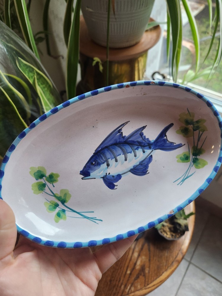 Vietri Small Oval Stoneware Appetizer Fish Serving Dish